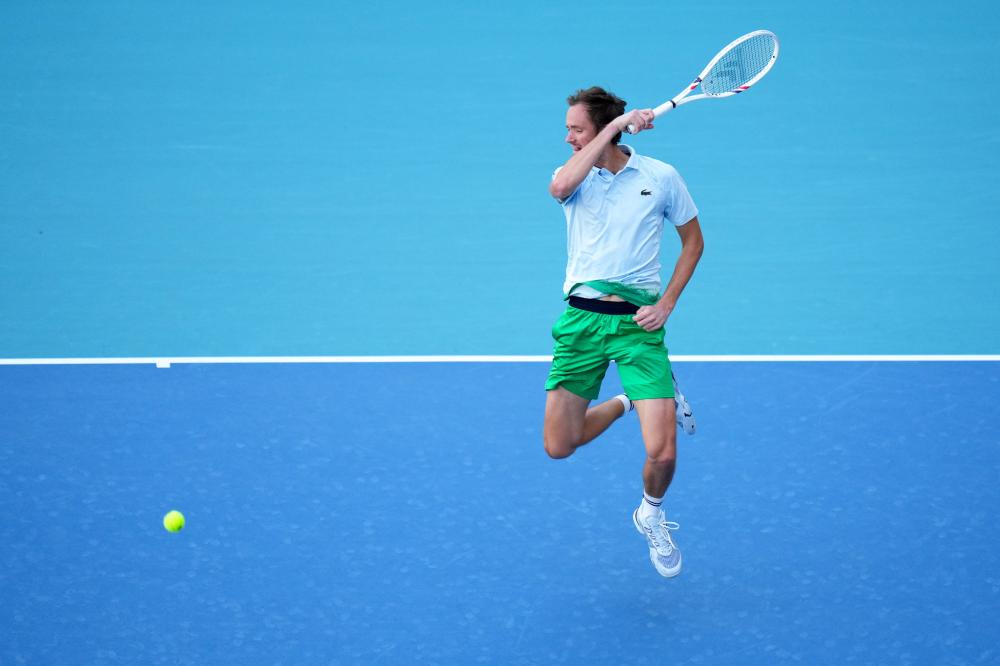 本赛季东契奇缺席时里夫斯场均40分10助攻，今日三节36+9